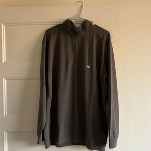 Southern Marsh. Performance Pullover. Gray.
